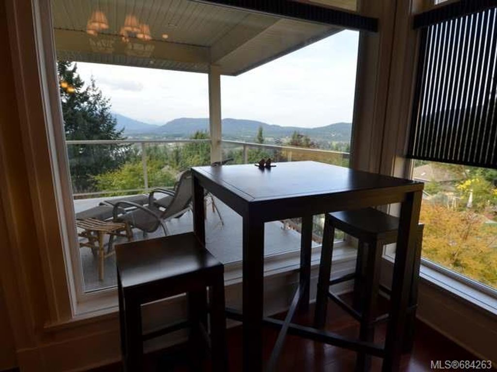 listing image 16049154426482373806