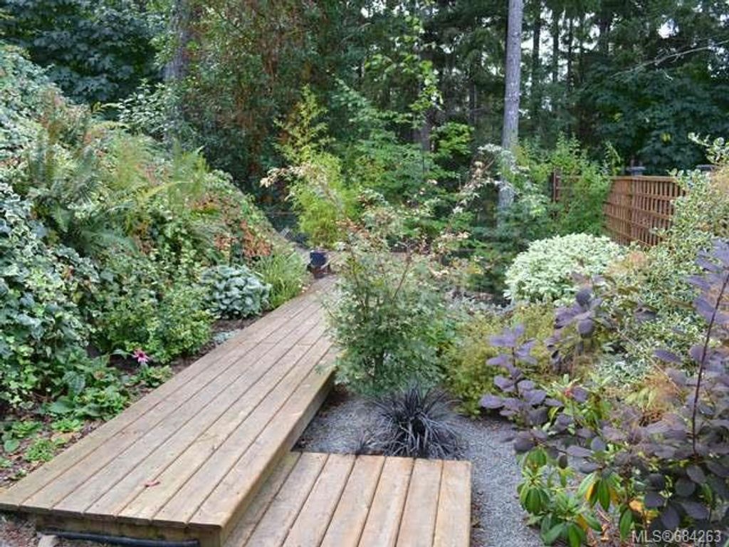 listing image 16040920273195013543