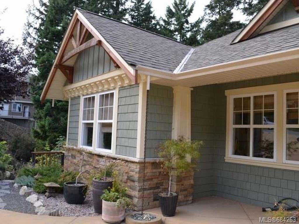 listing image 16048455771739534132