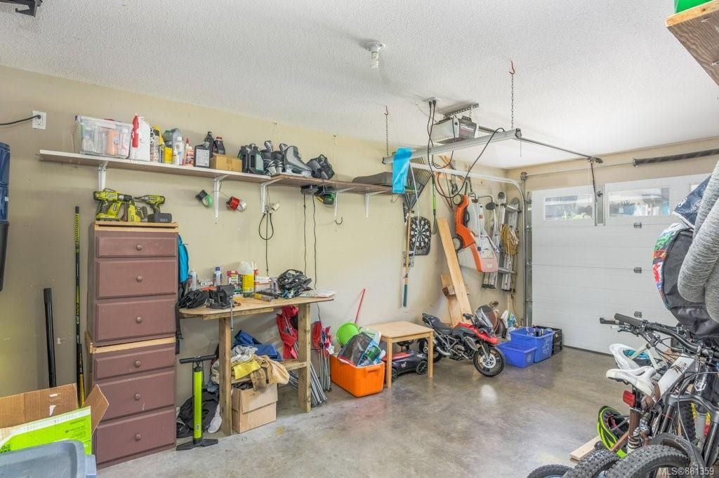 listing image 16044338305941365677