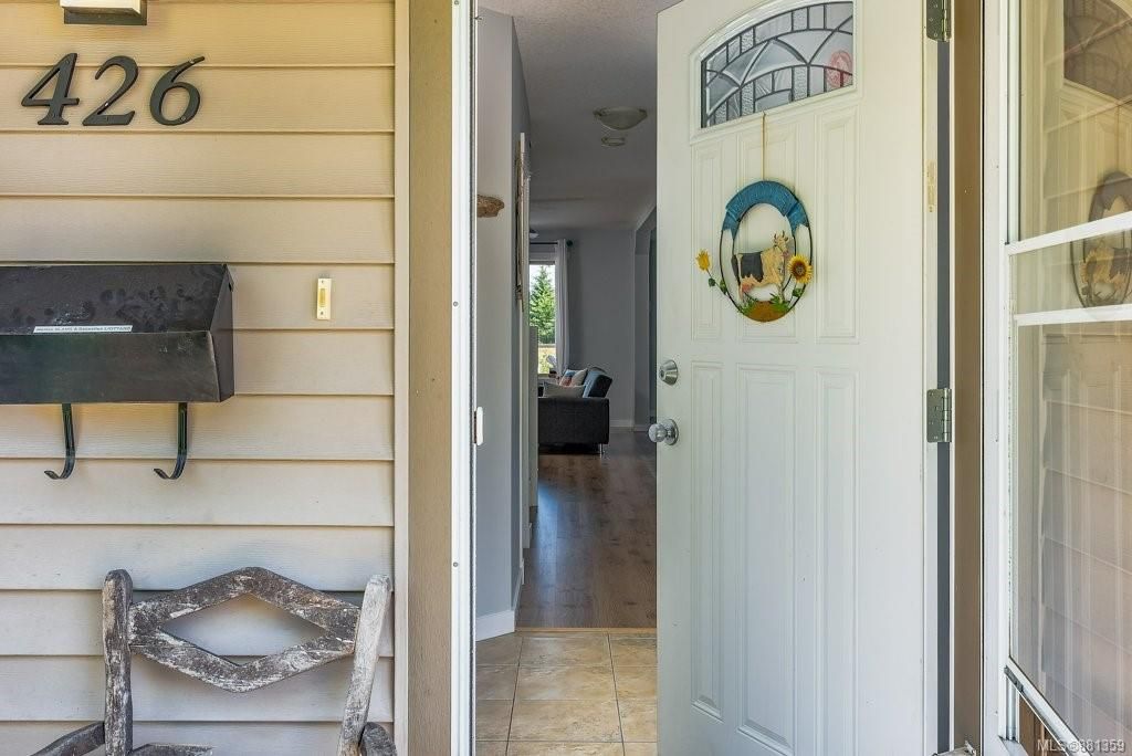 listing image 16043761900200217628