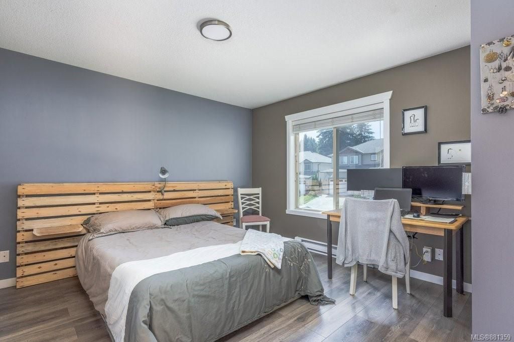 listing image 16049502273522632224