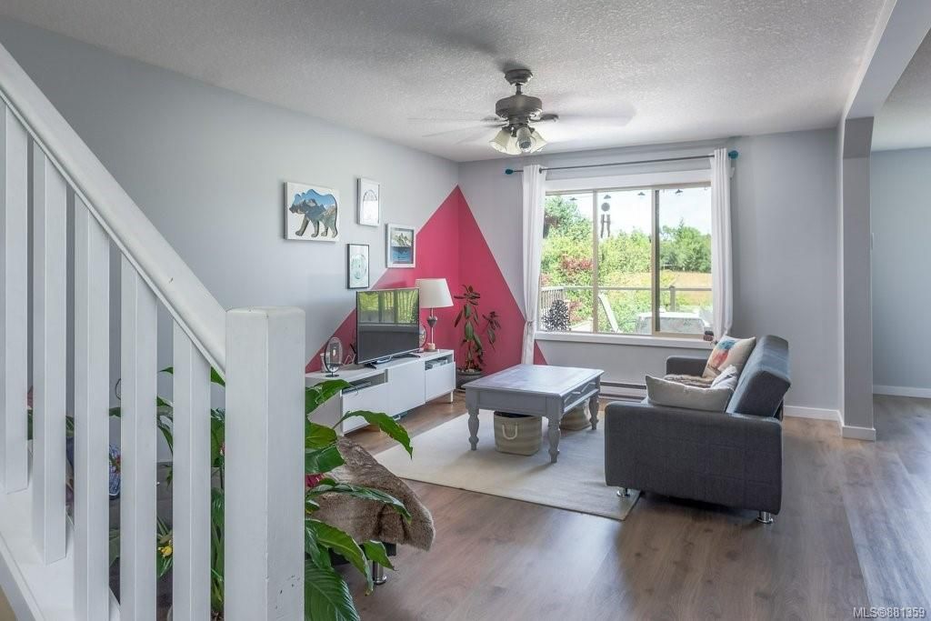 listing image 16042066738215995833