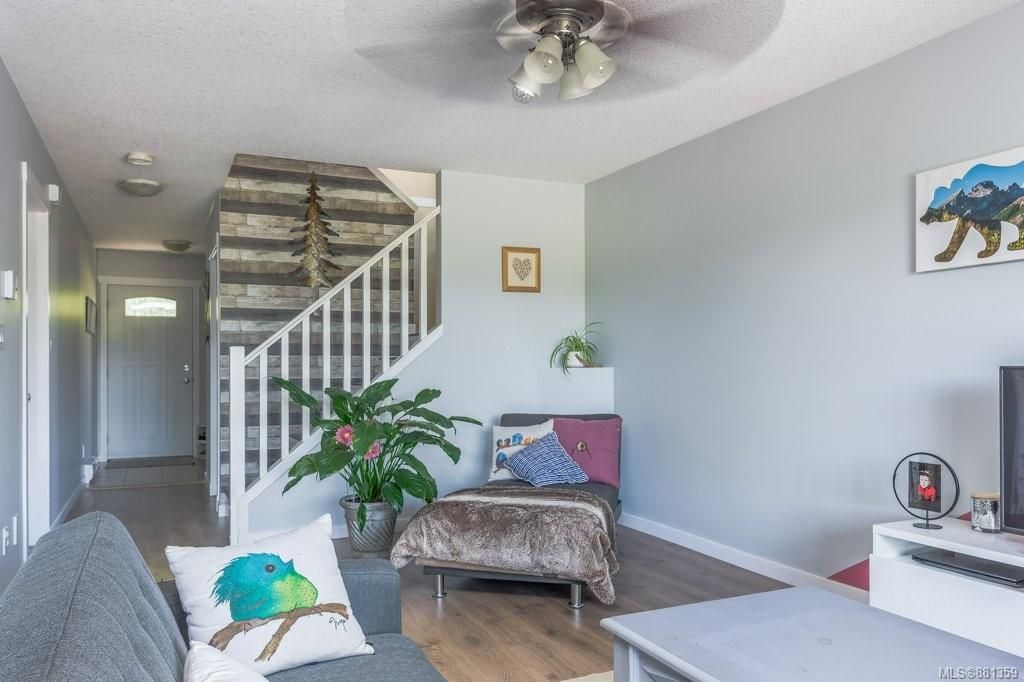 listing image 16040267840025561766