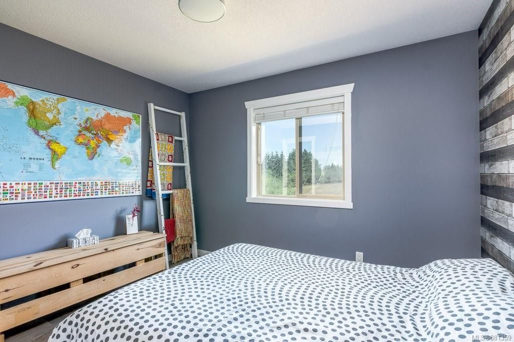 listing image 16048656709022499456