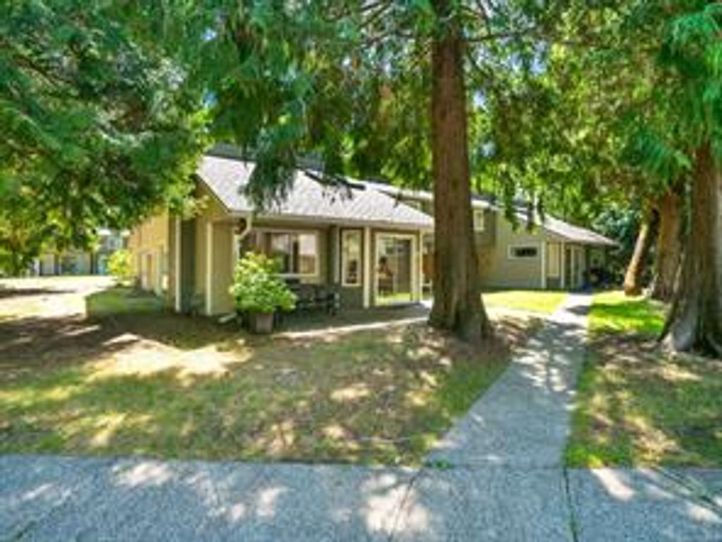 listing image 16047153564366138296