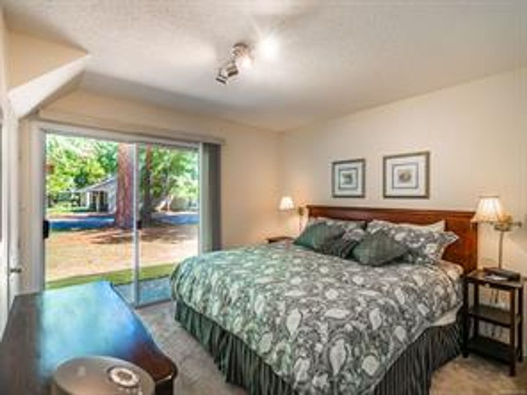 listing image 16047783323436106909