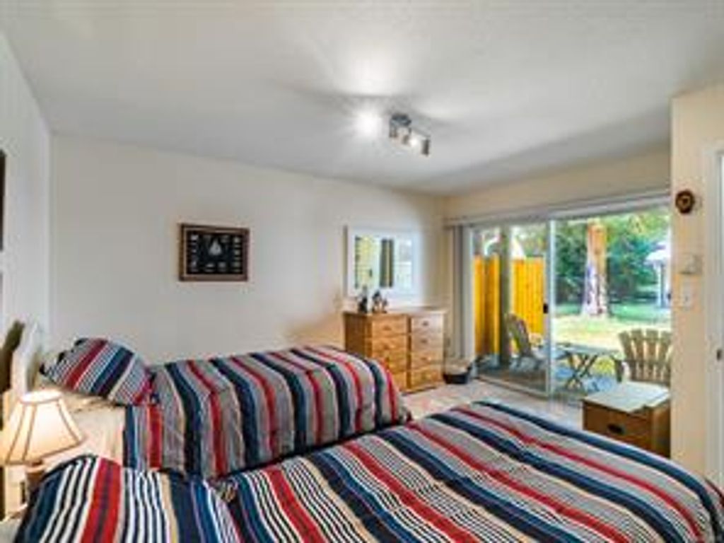 listing image 16045401099855029571