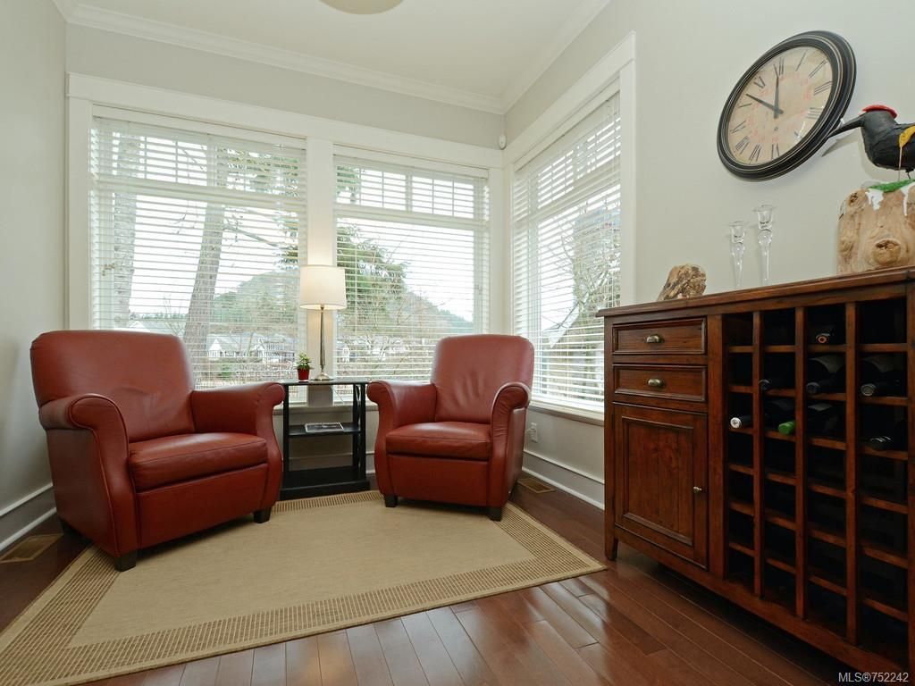 listing image 16045546251903097993