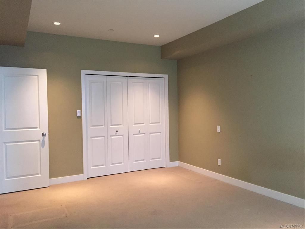 listing image 16042701864217569987