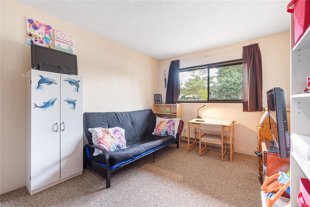 listing image 16047404138685042236
