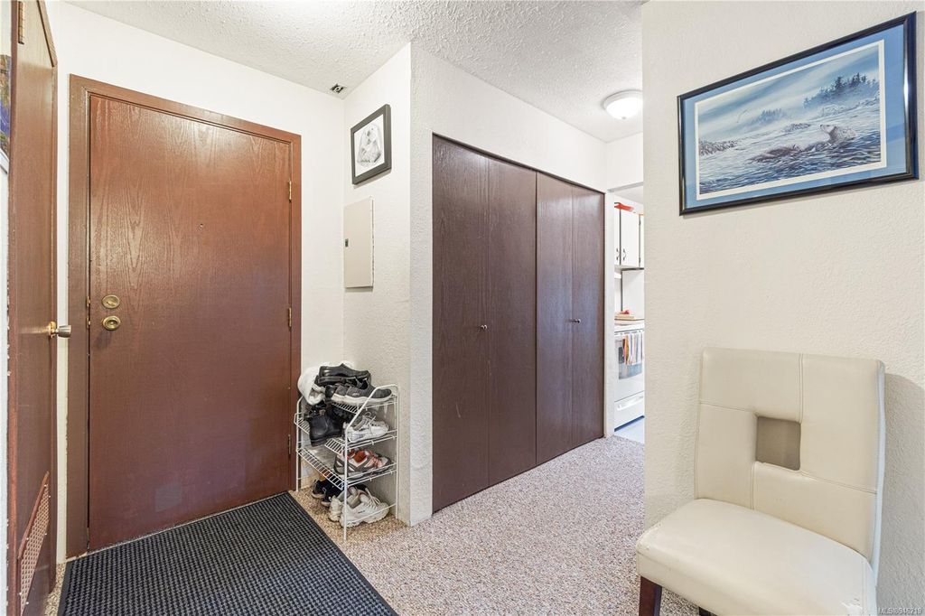 listing image 16048451318280057590