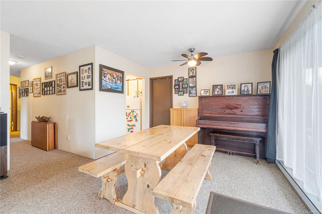 listing image 16047223256031754379