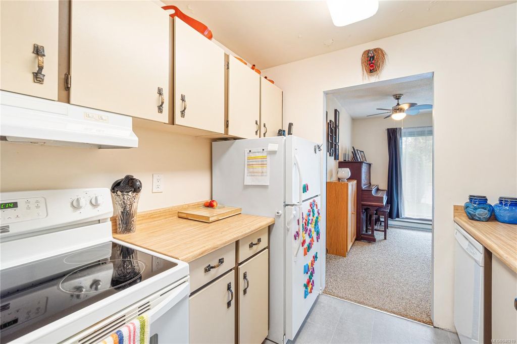 listing image 16044992167574495582