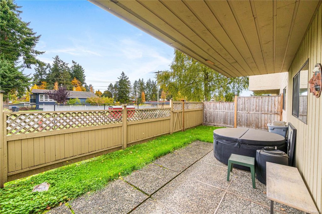 listing image 16049923477271227672