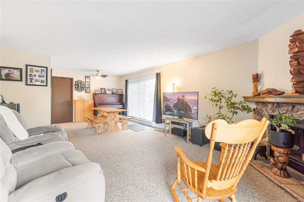 listing image 16043673179103138688