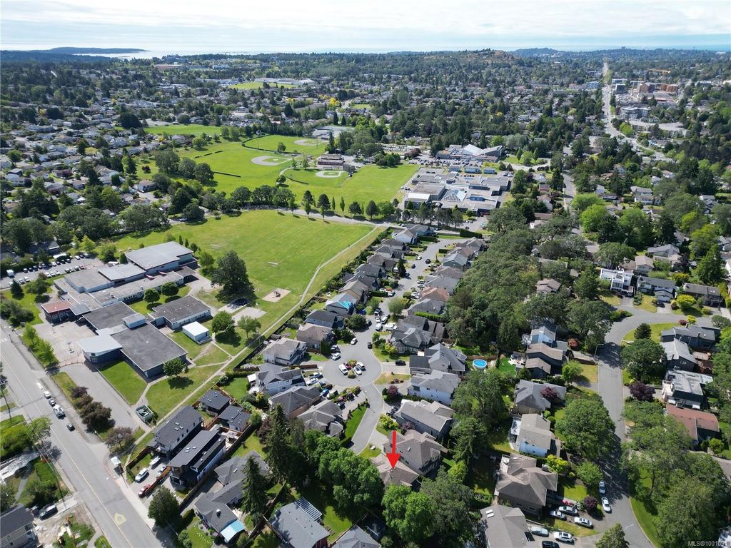 listing image 16048470304355388545