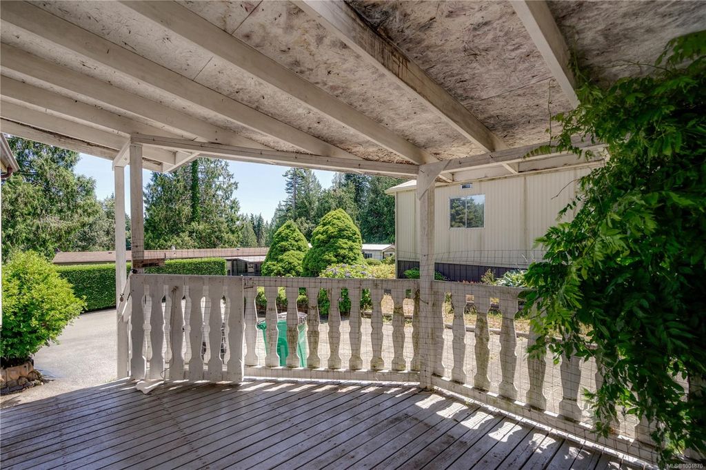 listing image 16049112844240527900