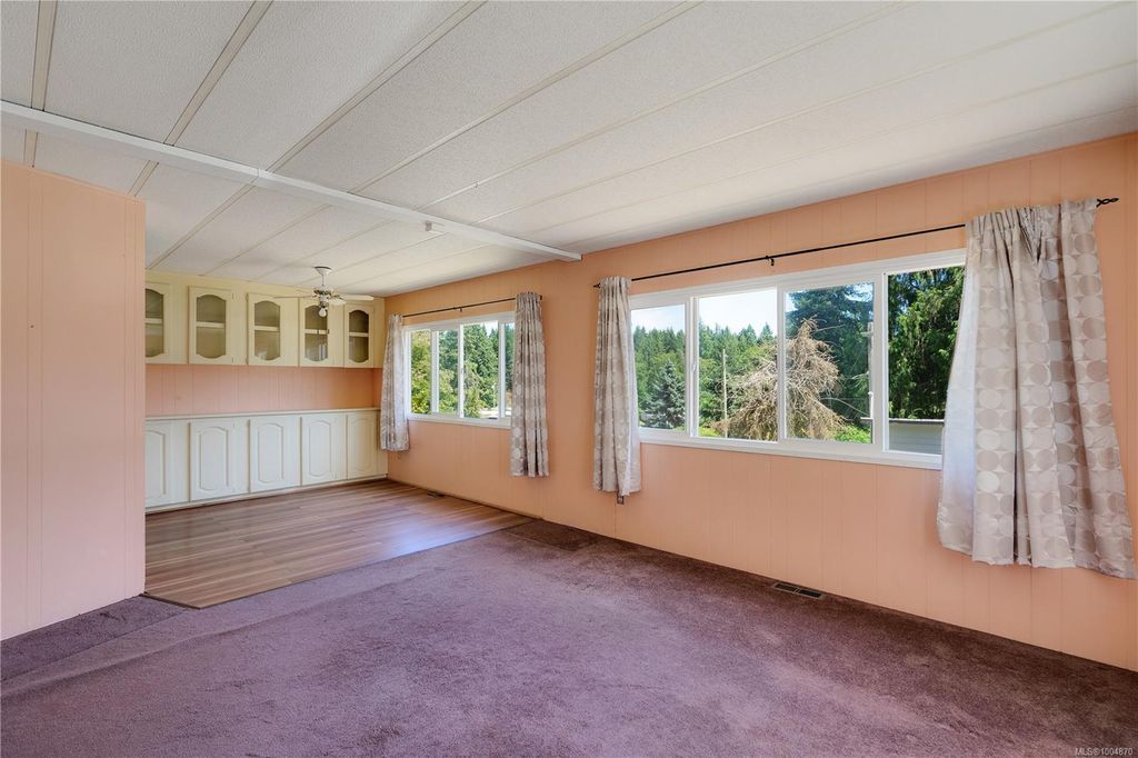 listing image 16043895276487844042