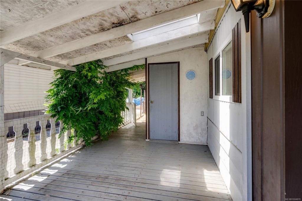 listing image 16043717103169767421