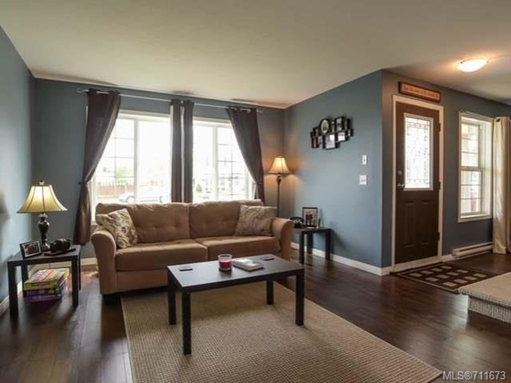 listing image 16046706901309298551