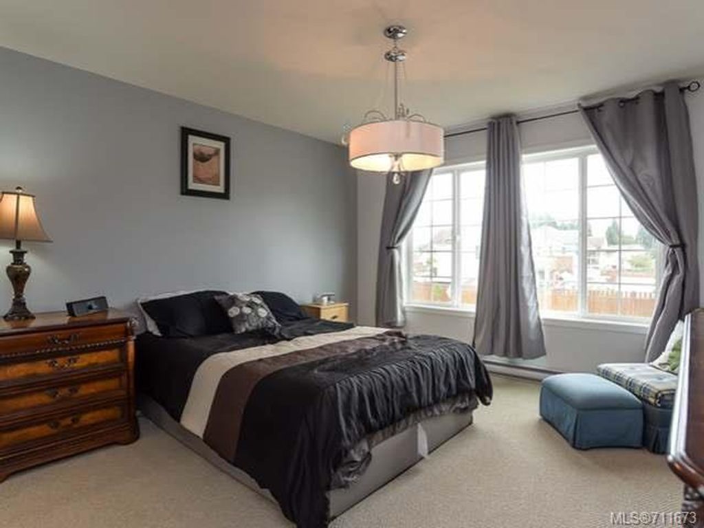 listing image 16043395692307706182