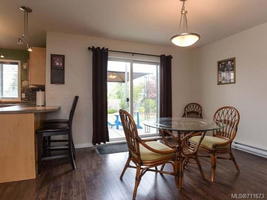 listing image 16042485583370466280