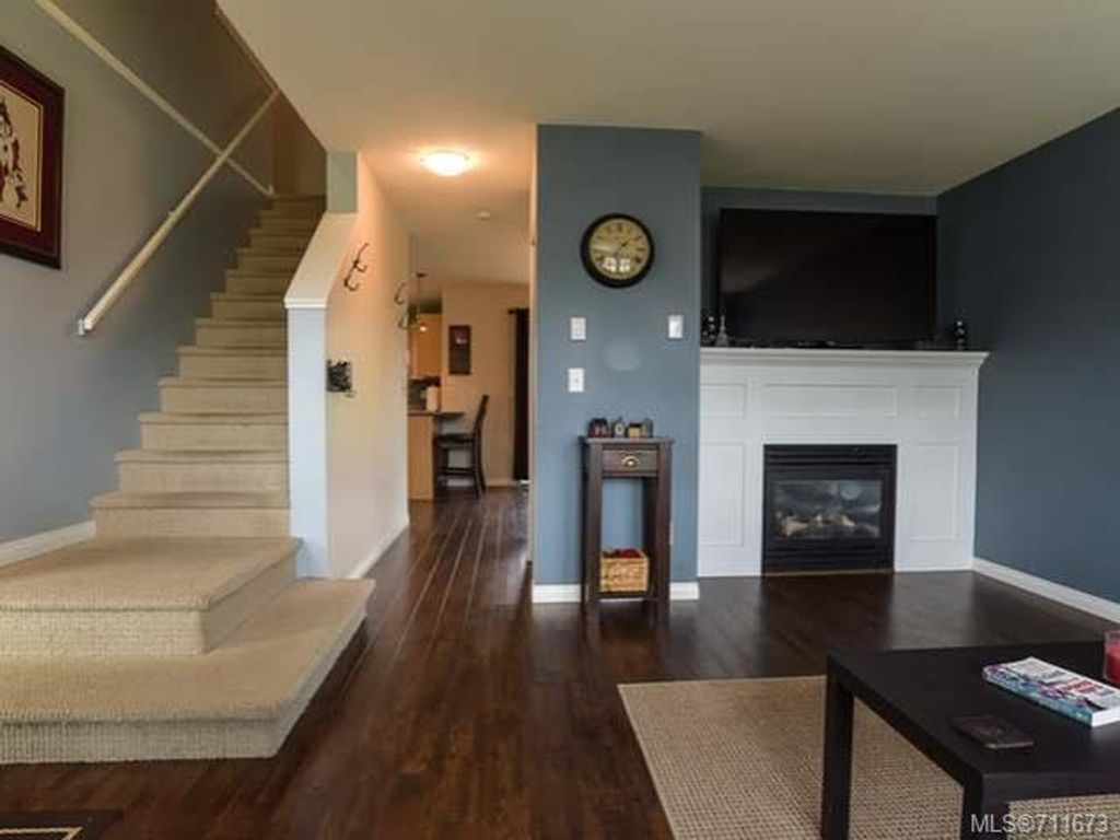 listing image 16041348950606658023