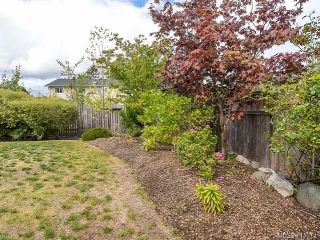 listing image 16048398579587902664