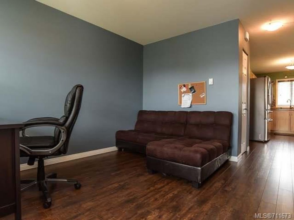 listing image 16049218612468522025