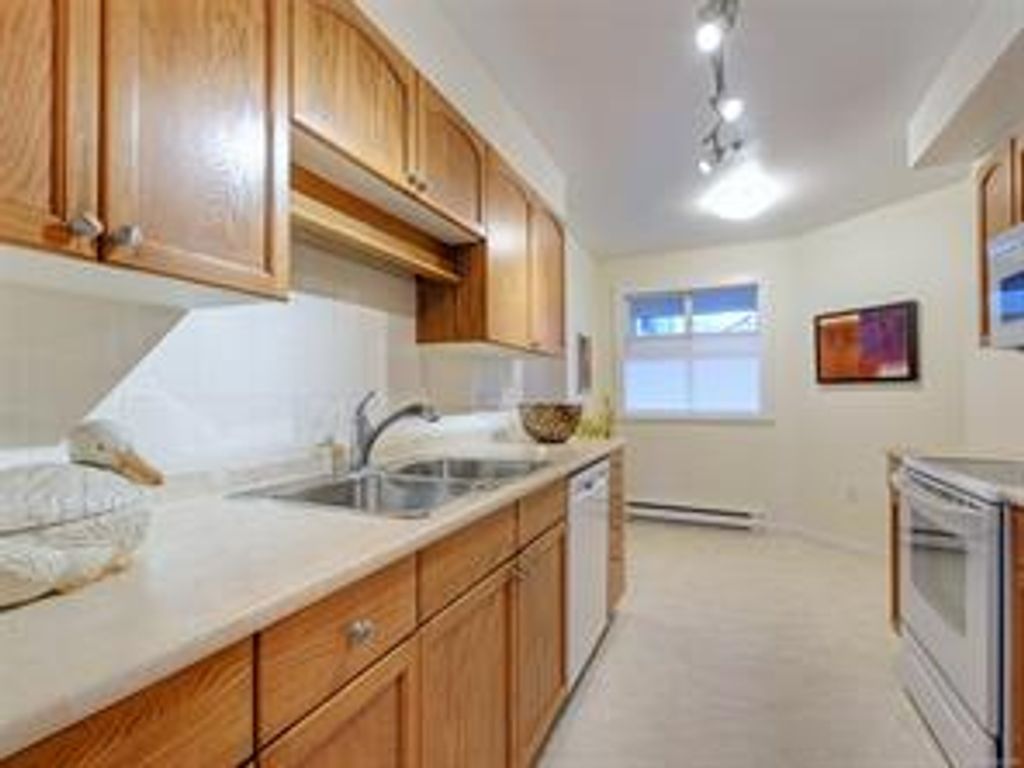listing image 16041913027197112706