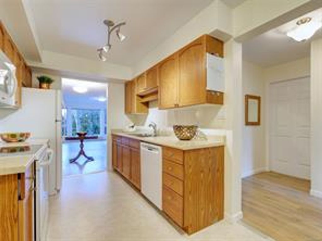 listing image 16040833595227488485