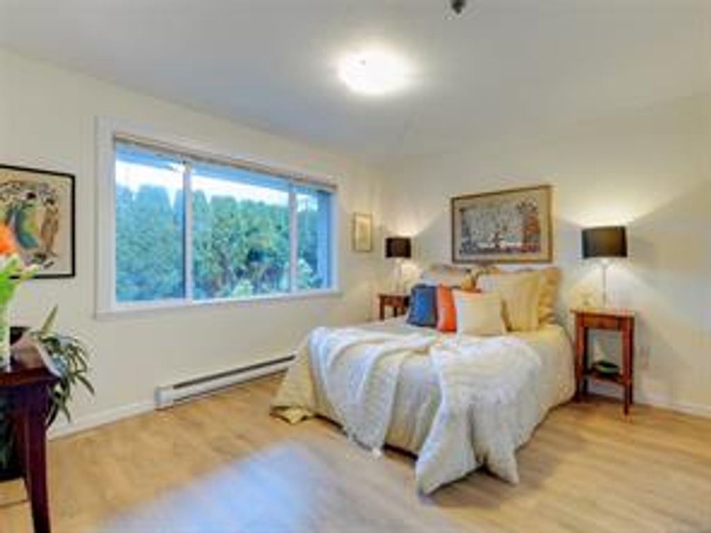 listing image 16043821977721602492