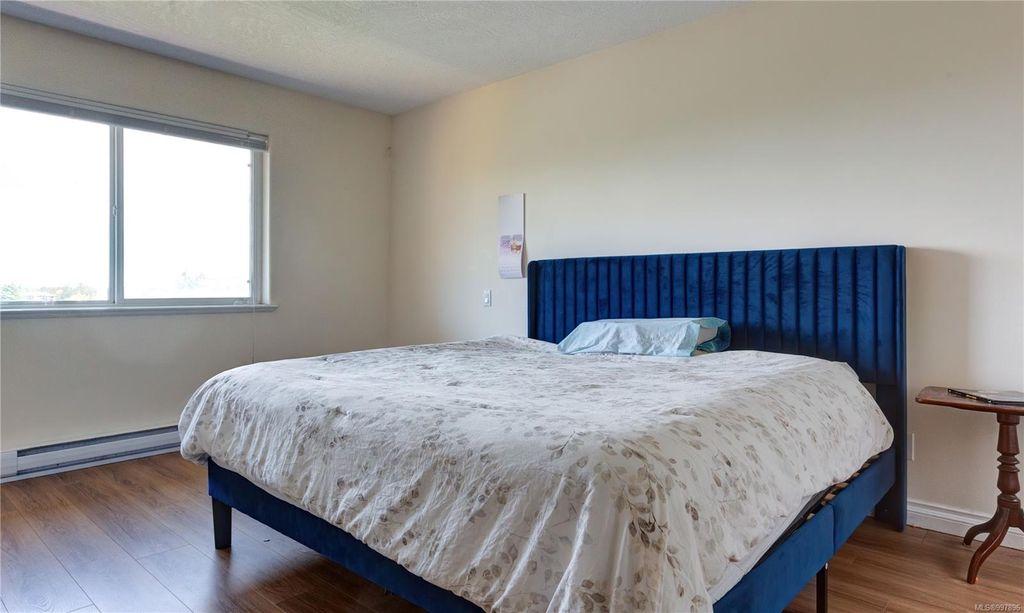 listing image 16044202466597360804