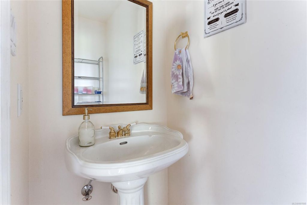 listing image 16044061060973344814