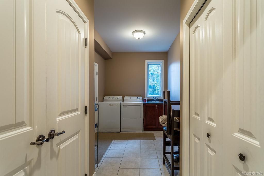 listing image 16044212088901819743