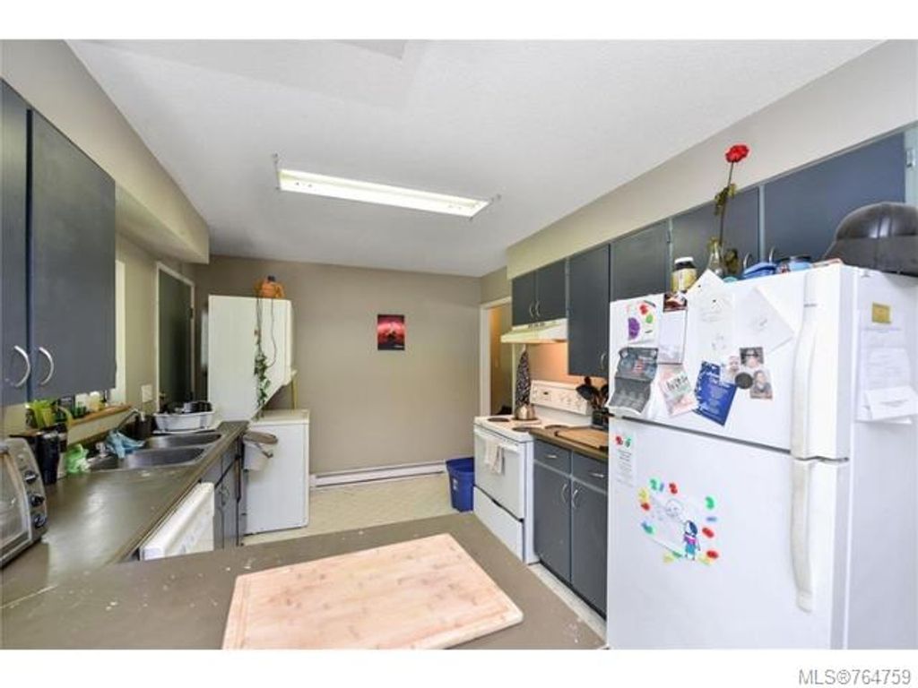 listing image 16042169372360295731