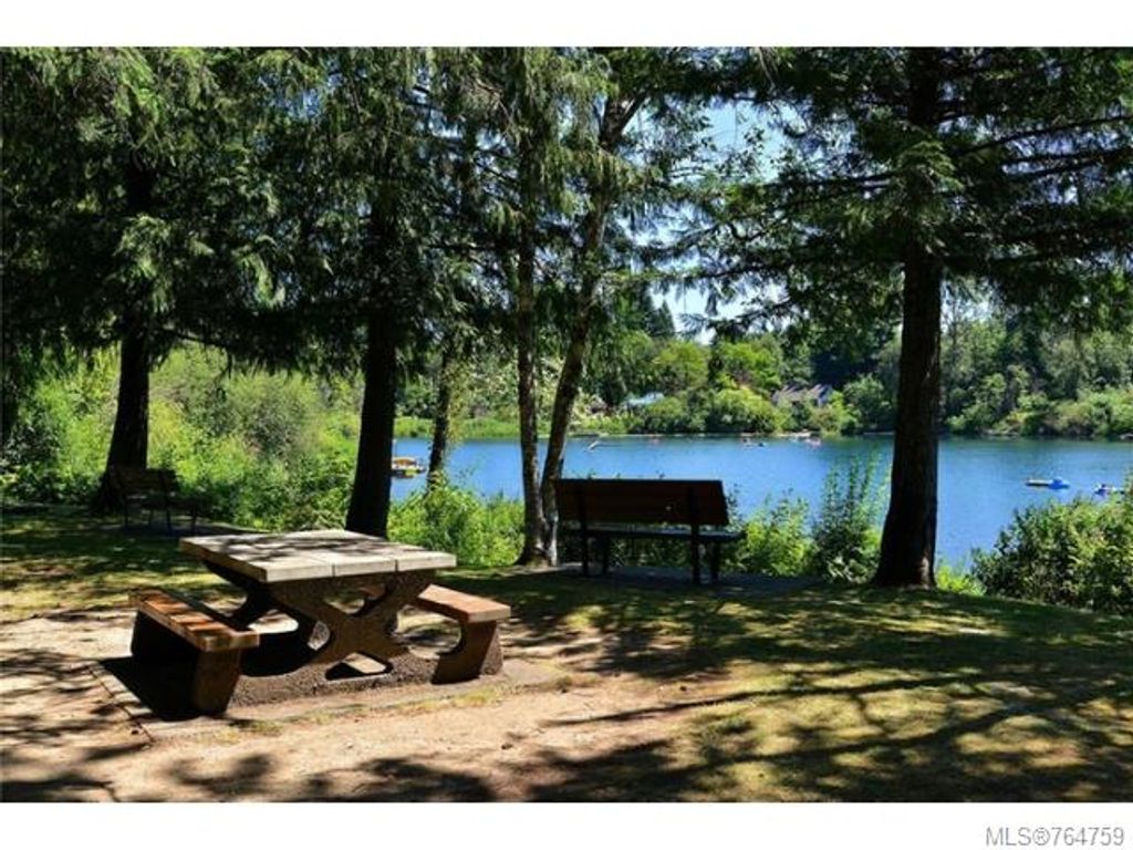 listing image 16044940481121806221