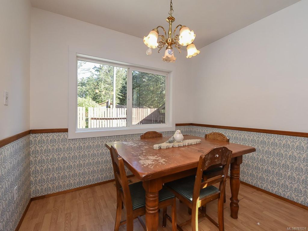 listing image 16045417311669845131
