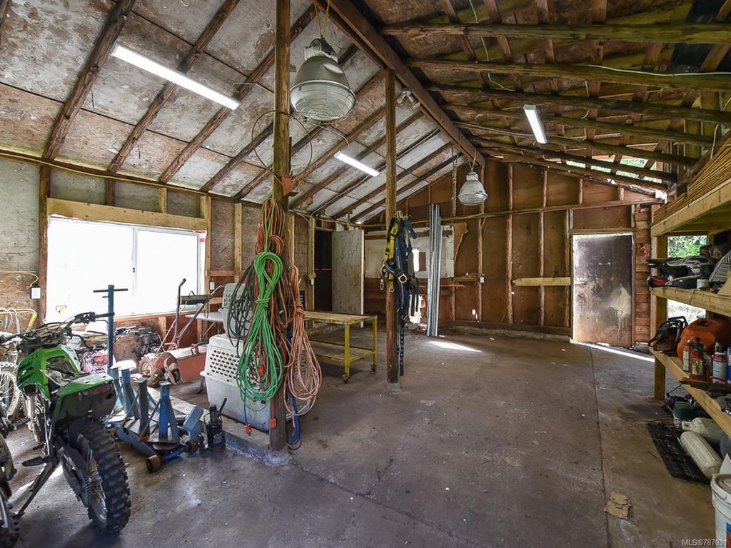 listing image 16045947060144428042