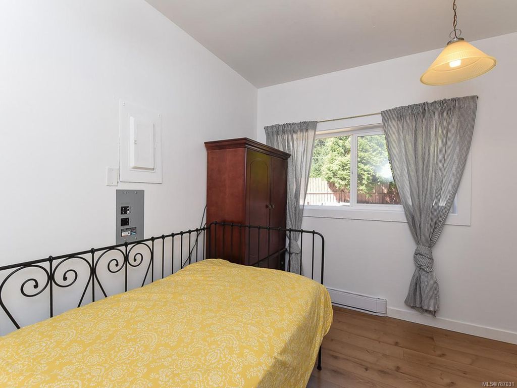 listing image 16040277302814419953