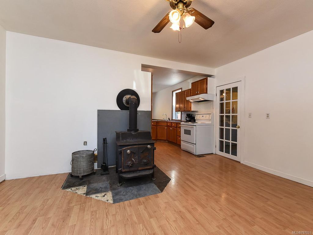 listing image 16043600289495169572
