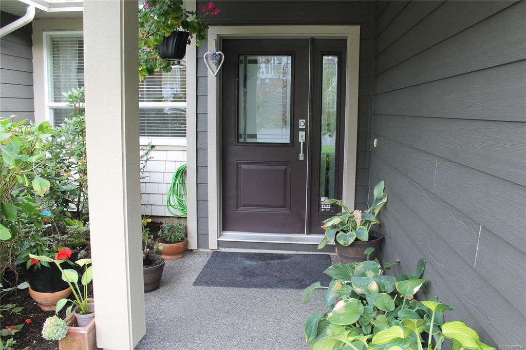 listing image 16040379496264830362