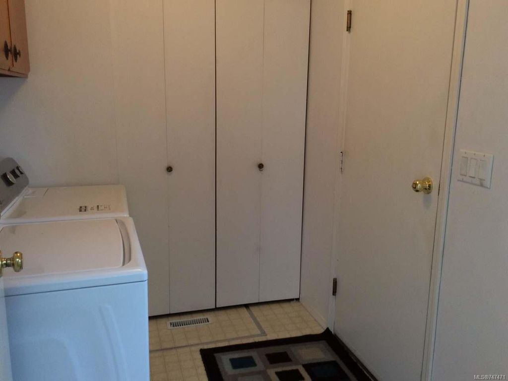 listing image 16047021537378937767