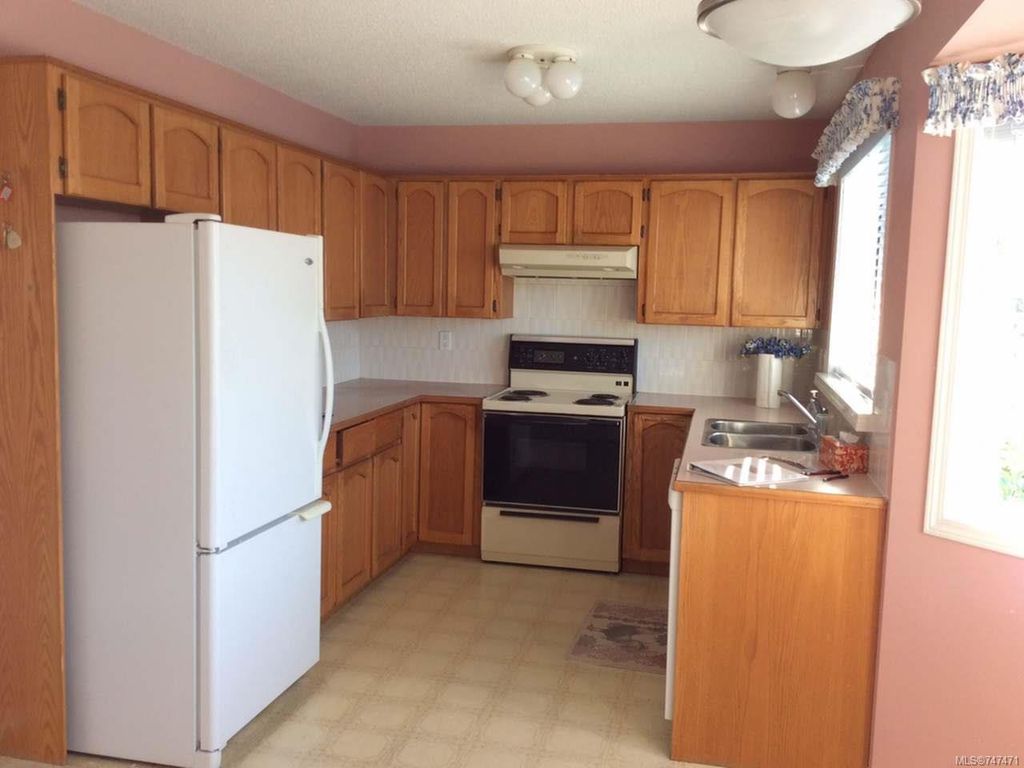 listing image 16043404141315742785