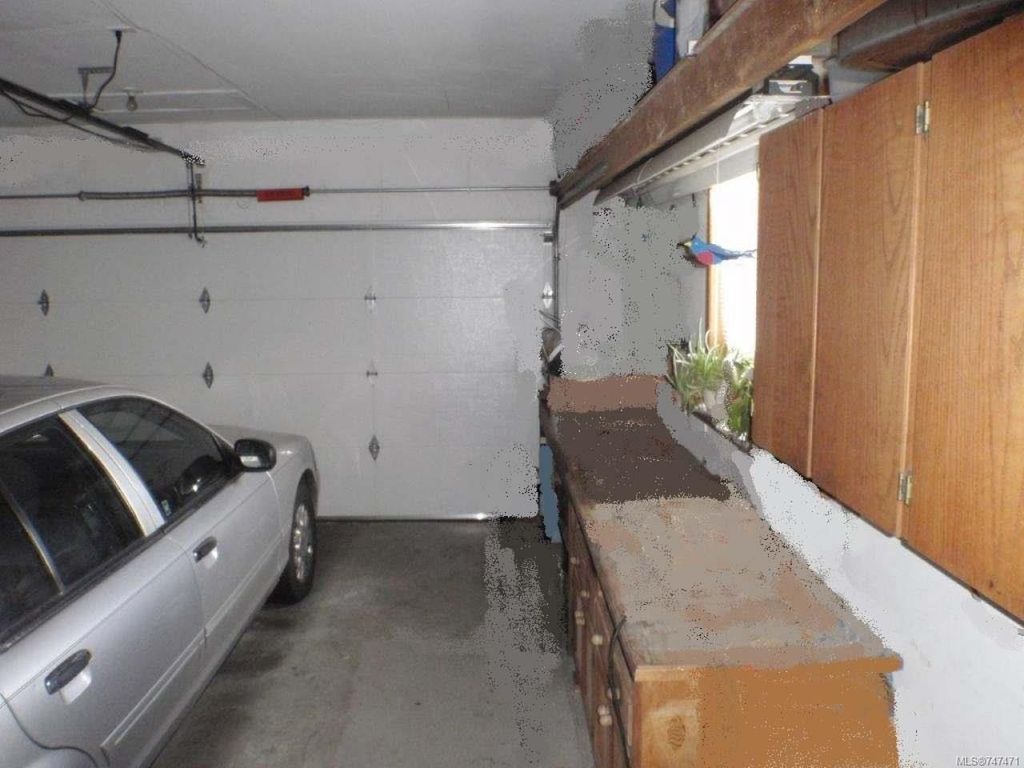 listing image 16046962960937323154