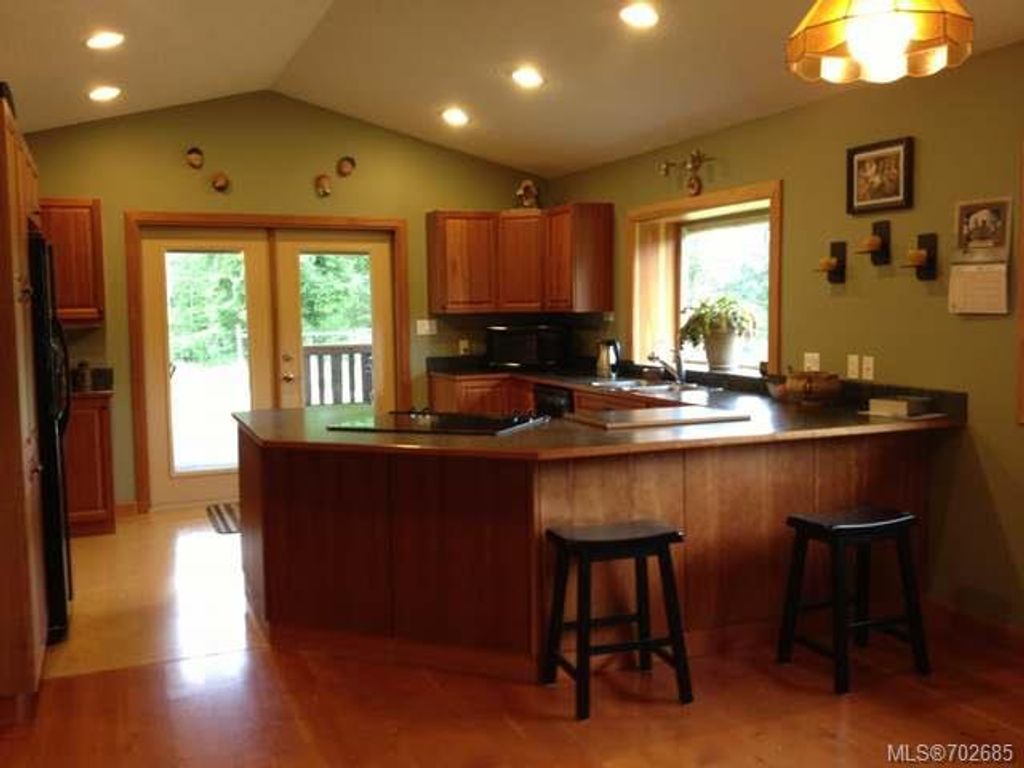 listing image 16045698810930032502