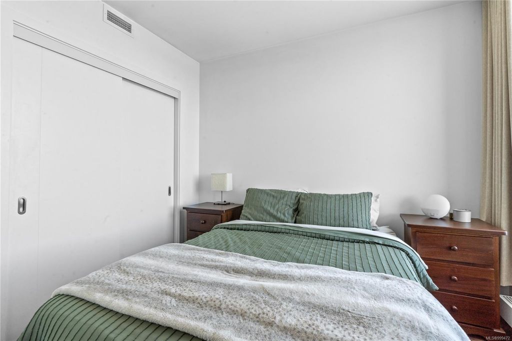 listing image 16043595766529217645