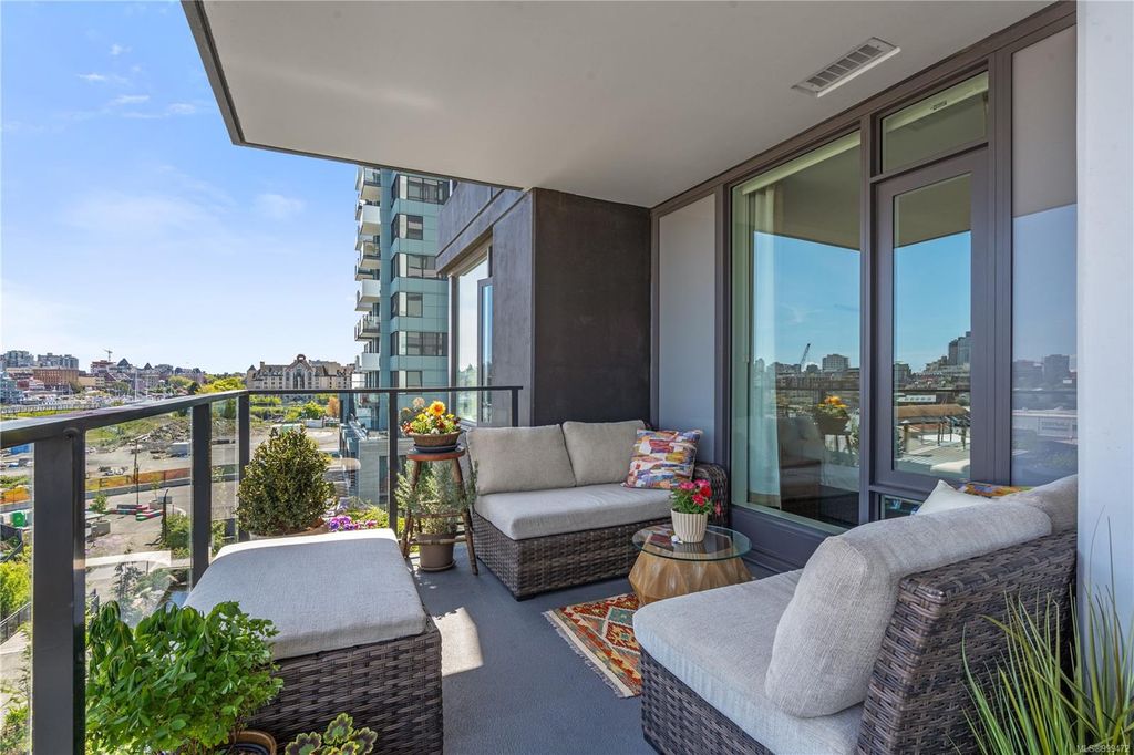 listing image 16043999815503451820