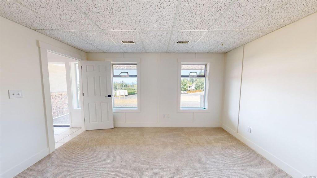 listing image 16045524700636731862